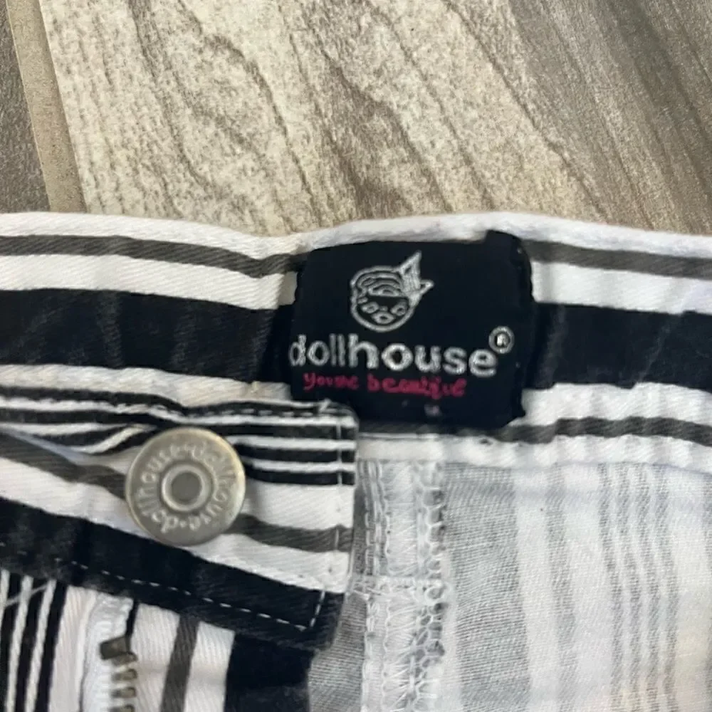 Dollhouse cute black